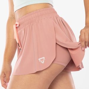 Flowy fitness shorts